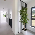 빌라 Terra Mila Kaštel Stari