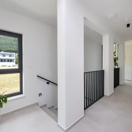 Terra Mila فيلة Kaštel Stari