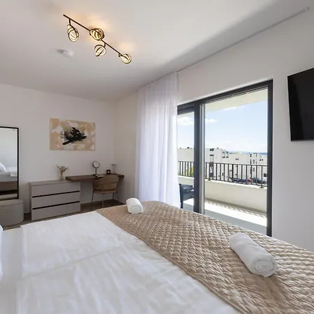 Terra Mila فيلة Kaštel Stari