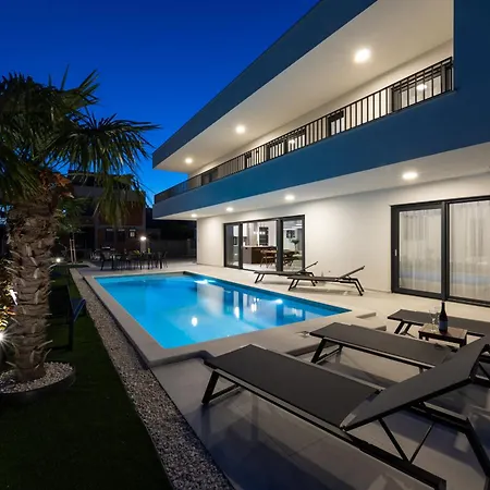 Terra Mila فيلة Kaštel Stari